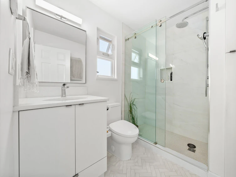 8-249 East 4th Street, North Vancouver, BC, V7L 1J1 - 31