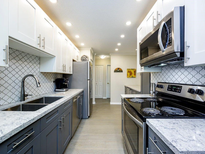 112 - 1155 Ross Road, North Vancouver BC V7K 1C6