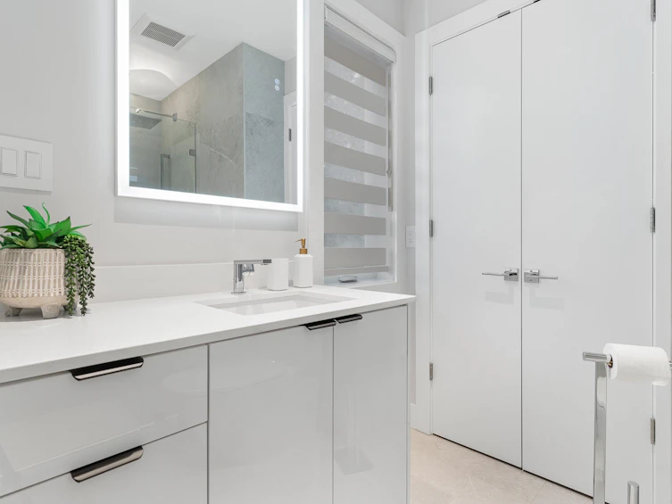 243 E 21st Street, North Vancouver, BC, V7L 3B7 - 21