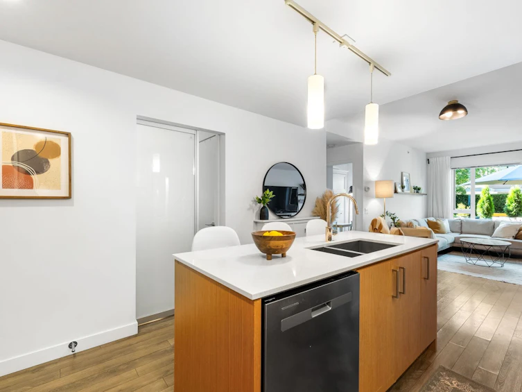 7-221 East 3rd Street, North Vancouver, BC, V7L 0C1 - 14