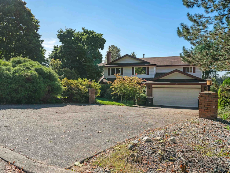 1310 Glen Abbey Drive, Burnaby, BC, V5A 3Y4 - 4