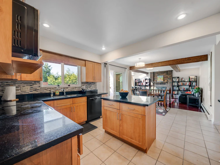 1310 Glen Abbey Drive, Burnaby, BC, V5A 3Y4 - 12