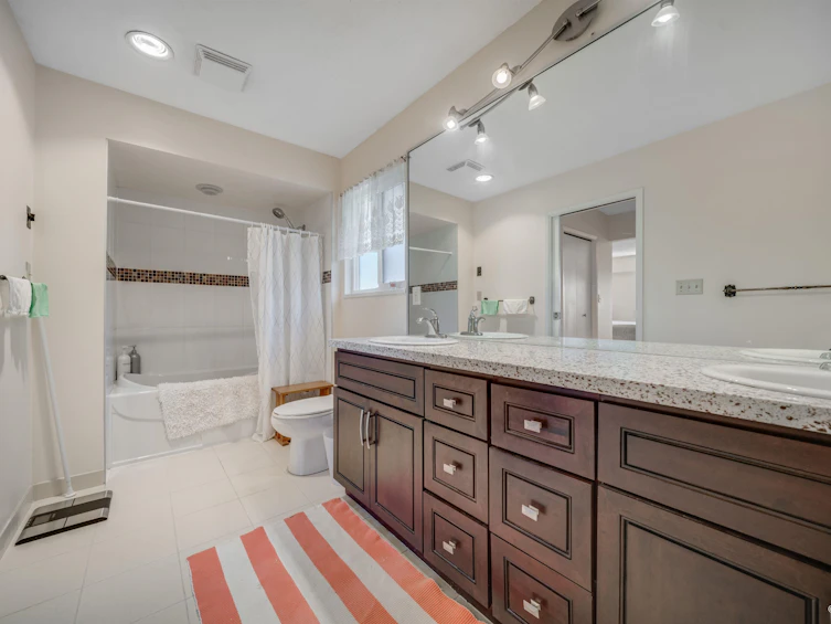 1310 Glen Abbey Drive, Burnaby, BC, V5A 3Y4 - 34