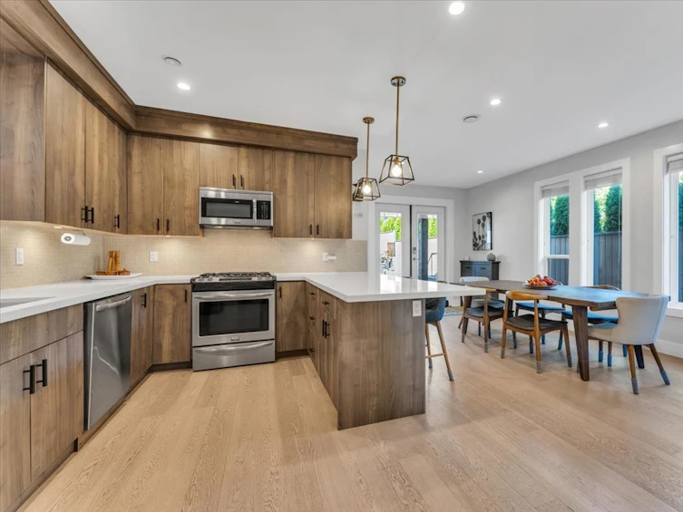 362 East 12th Street, North Vancouver, BC, V7L 2J9 - 4