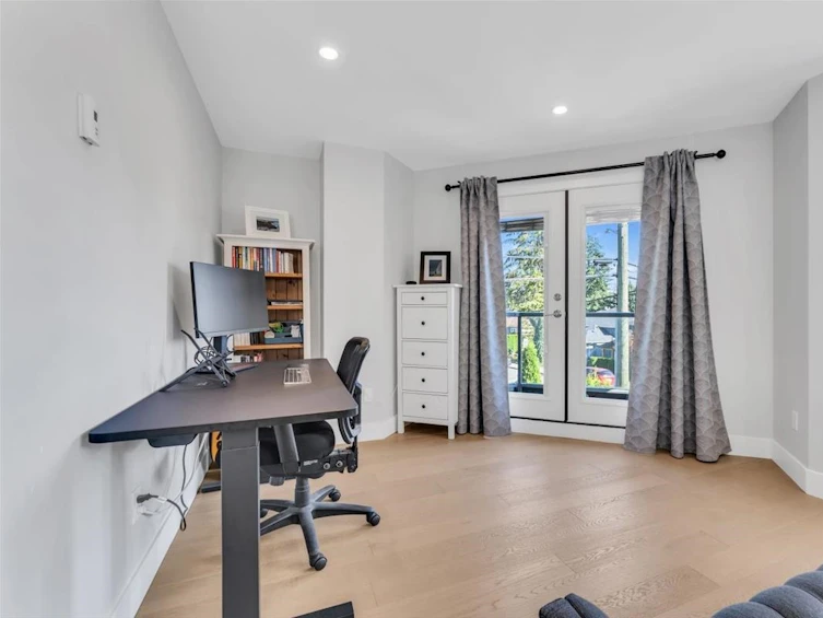 362 East 12th Street, North Vancouver, BC, V7L 2J9 - 16