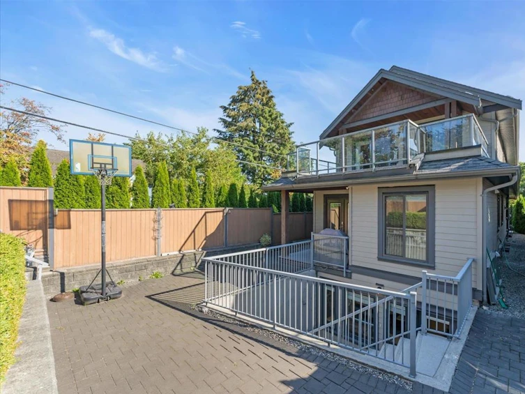 362 East 12th Street, North Vancouver, BC, V7L 2J9 - 27