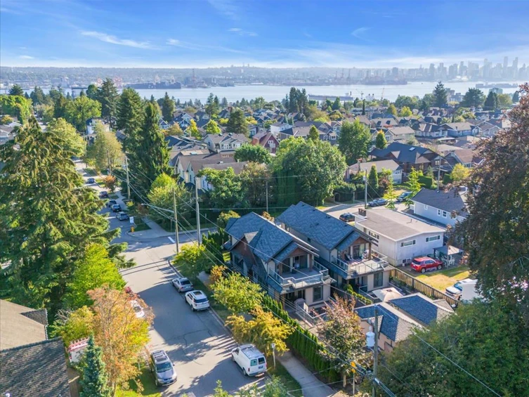 362 East 12th Street, North Vancouver, BC, V7L 2J9 - 38