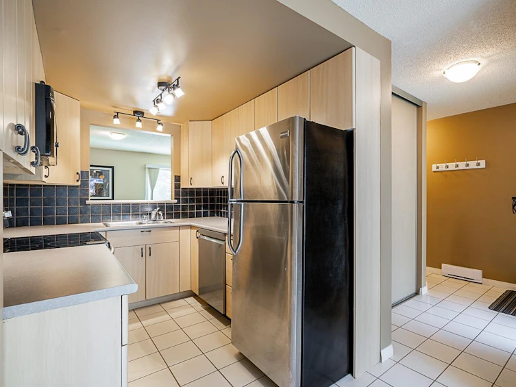 7444 Meadowland Place, Vancouver, BC, V5S 3Z4 - 9