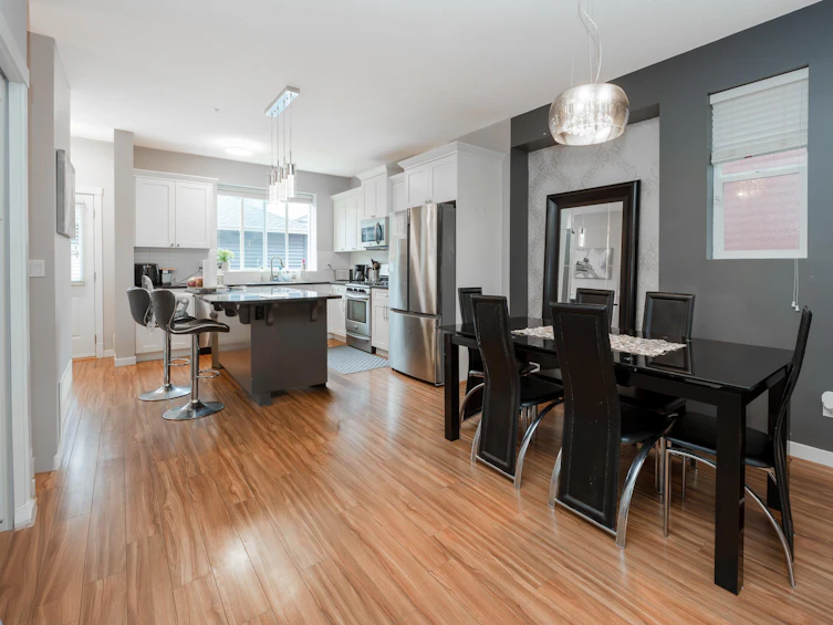 24211 102a Avenue, Maple Ridge, BC, V2W 2E4 - 8