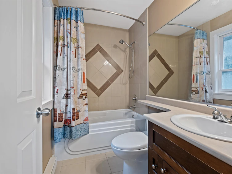 1223 W 16th Street, North Vancouver, BC, V7P 1R5 - 22