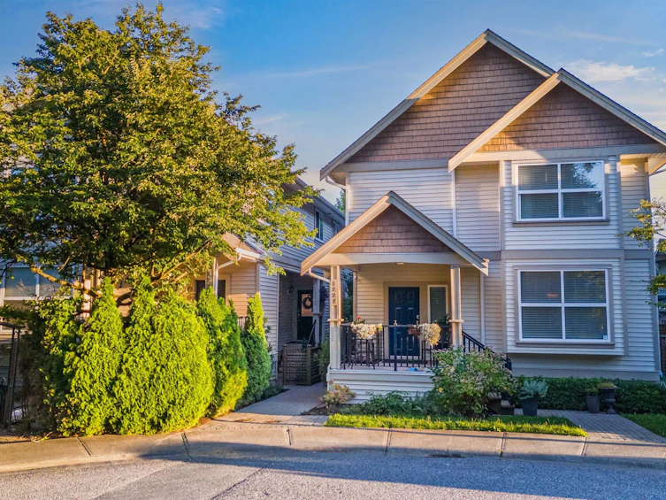 1223 W 16th Street, North Vancouver, BC, V7P 1R5