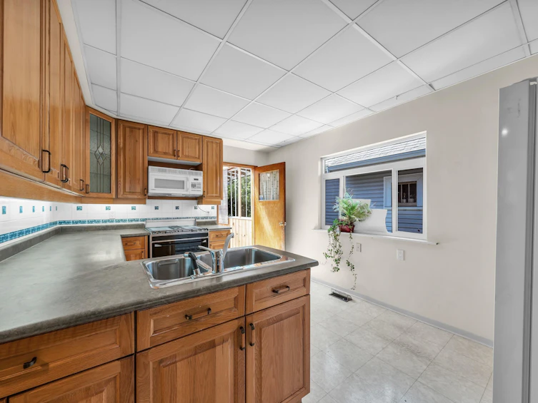 238 E 23rd Avenue, Vancouver, BC, V5V 1X3 - 10