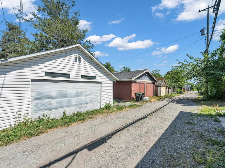 238 E 23rd Avenue, Vancouver, BC, V5V 1X3 - 24