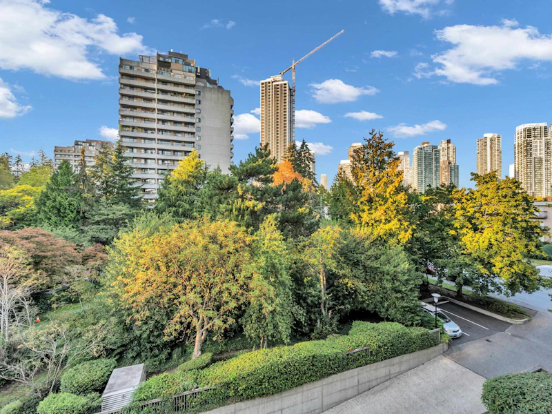 402 - 6759 Willingdon Avenue, Burnaby BC V5H 3Y9