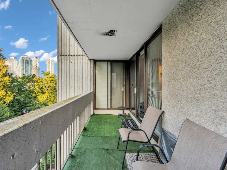 402-6759 Willingdon Avenue, Burnaby, BC, V5H 3Y9 - 17