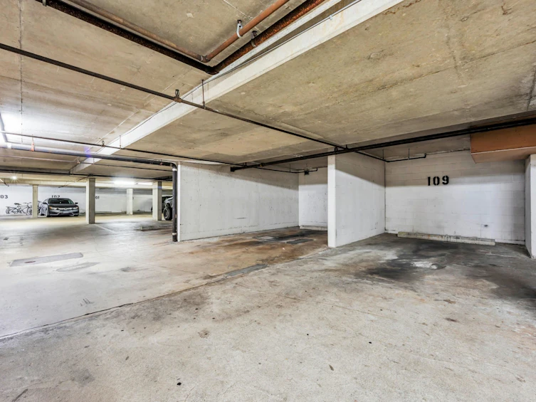 402-6759 Willingdon Avenue, Burnaby, BC, V5H 3Y9 - 18