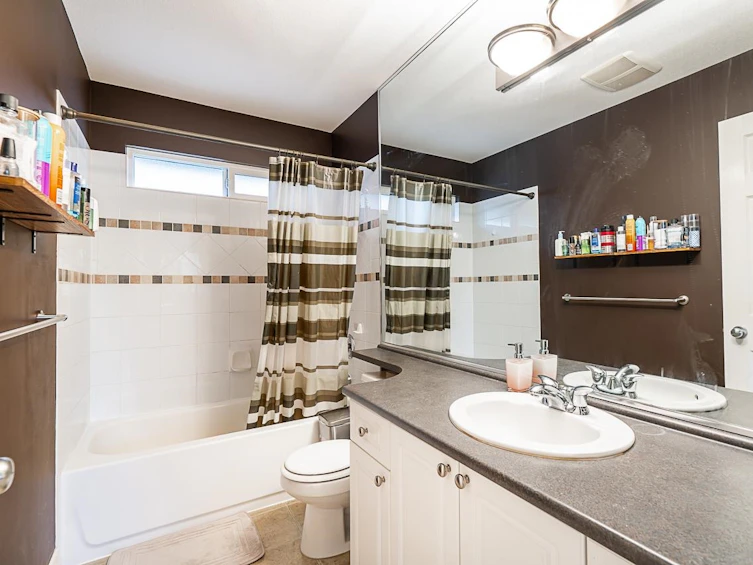 19405 66a Avenue, Surrey, BC, V4N 0C3 - 24