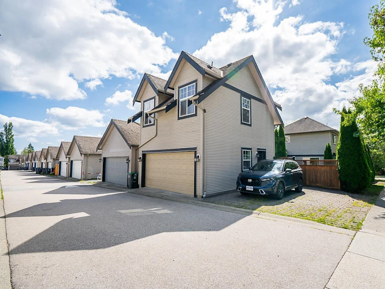 19405 66a Avenue, Surrey, BC, V4N 0C3 - 34