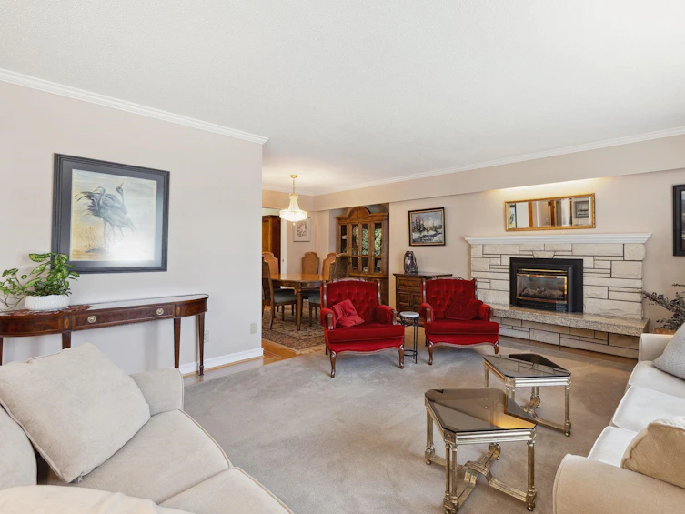 1332 Crayford Close, North Vancouver, BC, V7J 1P7 - 6