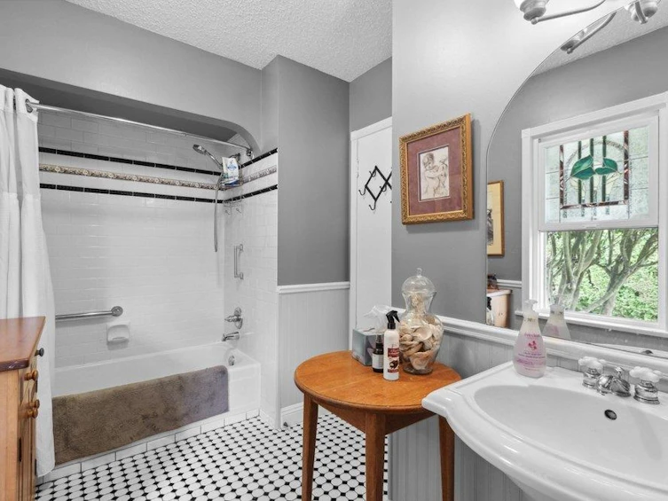 1196 Habgood Street, Surrey, BC, V4B 4W9 - 9