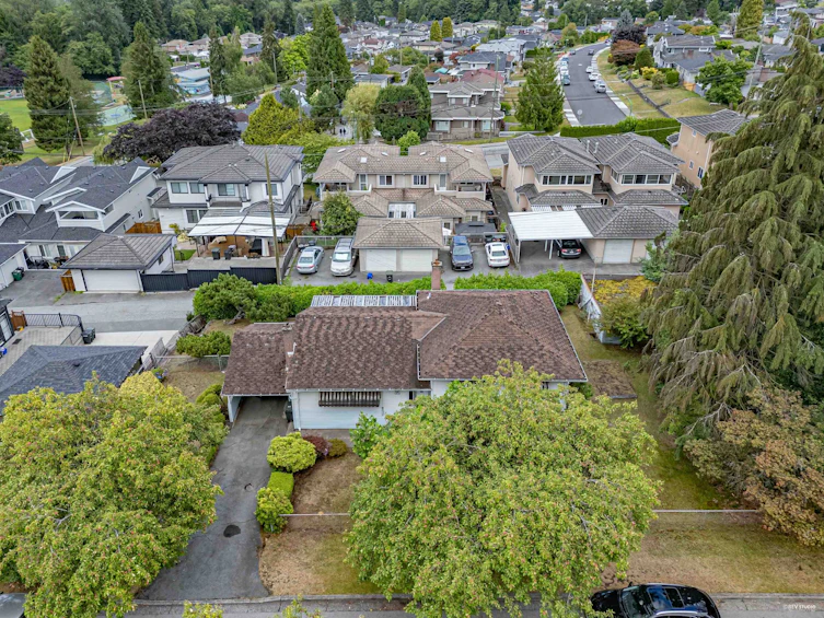 4838 Gilpin Court, Burnaby, BC, V5G 3A3 - 6
