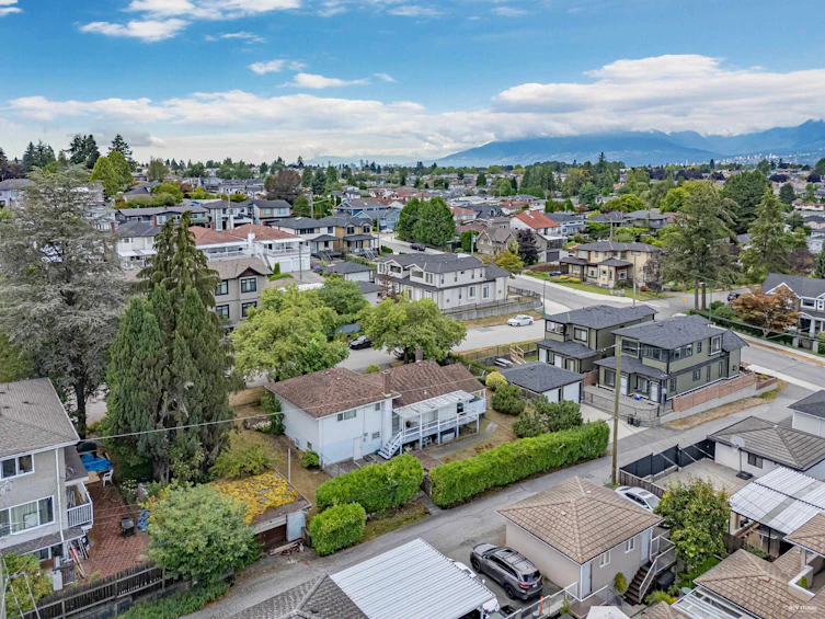 4838 Gilpin Court, Burnaby, BC, V5G 3A3 - 7