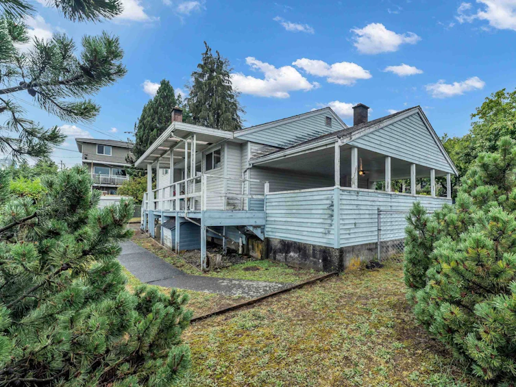 4838 Gilpin Court, Burnaby, BC, V5G 3A3 - 9