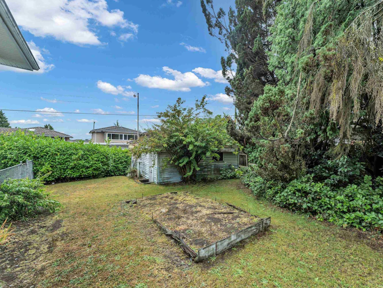 4838 Gilpin Court, Burnaby, BC, V5G 3A3 - 12