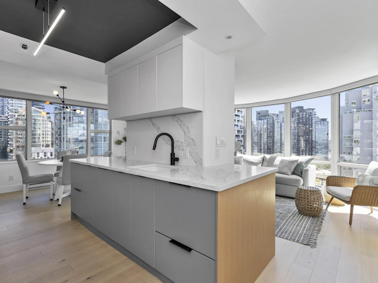 1902-1500 Hornby Street, Vancouver, BC, V6Z 2R1 - 2