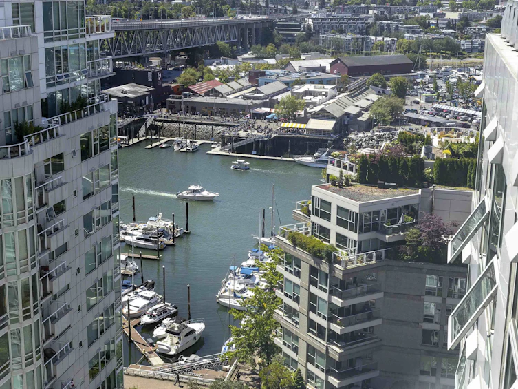 1902-1500 Hornby Street, Vancouver, BC, V6Z 2R1 - 4