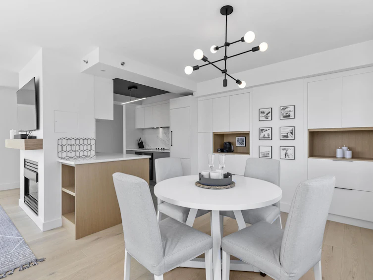 1902-1500 Hornby Street, Vancouver, BC, V6Z 2R1 - 11
