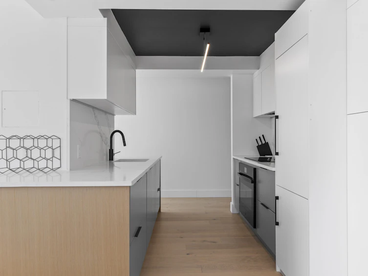 1902-1500 Hornby Street, Vancouver, BC, V6Z 2R1 - 13