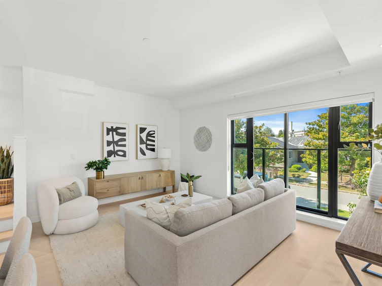 580 W 28th Avenue, Vancouver, BC, V5Z 2H1 - 3