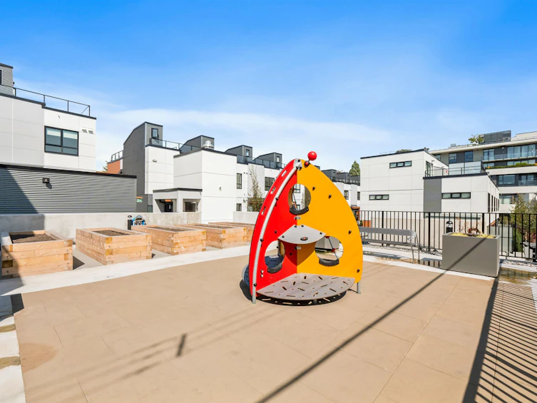 580 W 28th Avenue, Vancouver, BC, V5Z 2H1 - 12