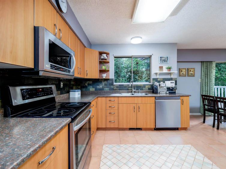 7733 138 Street, Surrey, BC, V3W 6A4 - 10