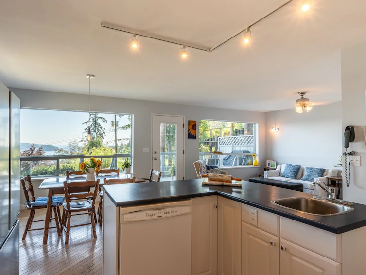 496 Reed Road, Gibsons, BC, V0N 1V1 - 4