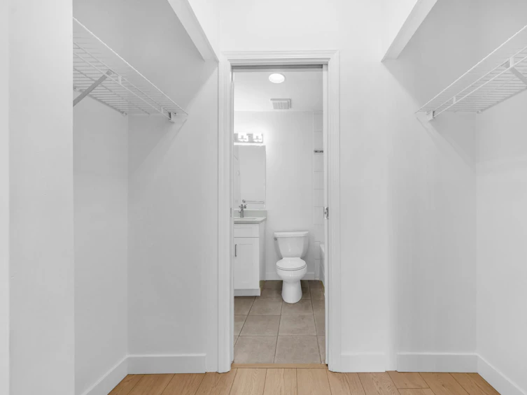 703-1239 West Georgia Street, Vancouver, BC, V6E 4R8 - 16