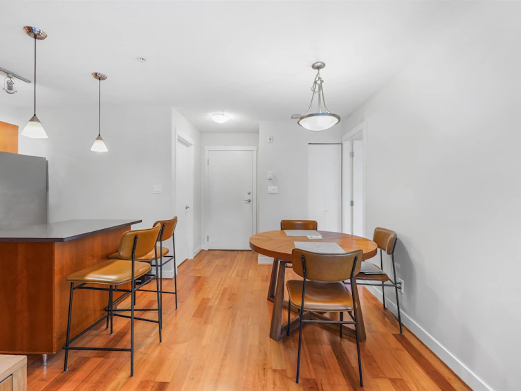206-736 W 14th Avenue, Vancouver, BC, V5Z 1P9 - 5