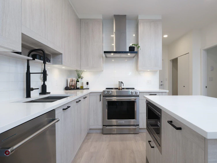 115-7579 16th Street, Burnaby, BC, V3N 0H7 - 12