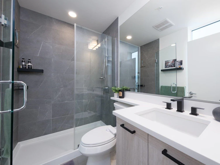 115-7579 16th Street, Burnaby, BC, V3N 0H7 - 25