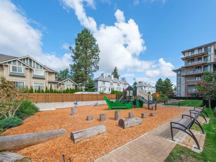 115-7579 16th Street, Burnaby, BC, V3N 0H7 - 33