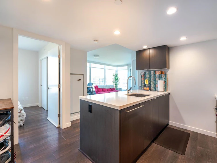 605-8189 Cambie Street, Vancouver, BC, V6P 0G6 - 3
