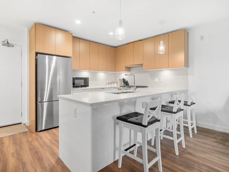 214-108 E 8th Street, North Vancouver, BC, V7L 0H1 - 11
