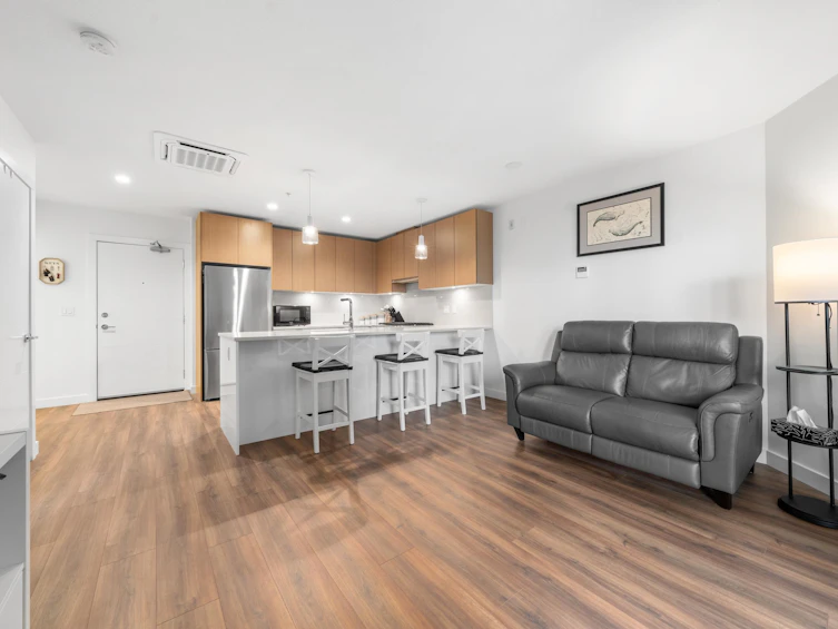 214-108 E 8th Street, North Vancouver, BC, V7L 0H1 - 12