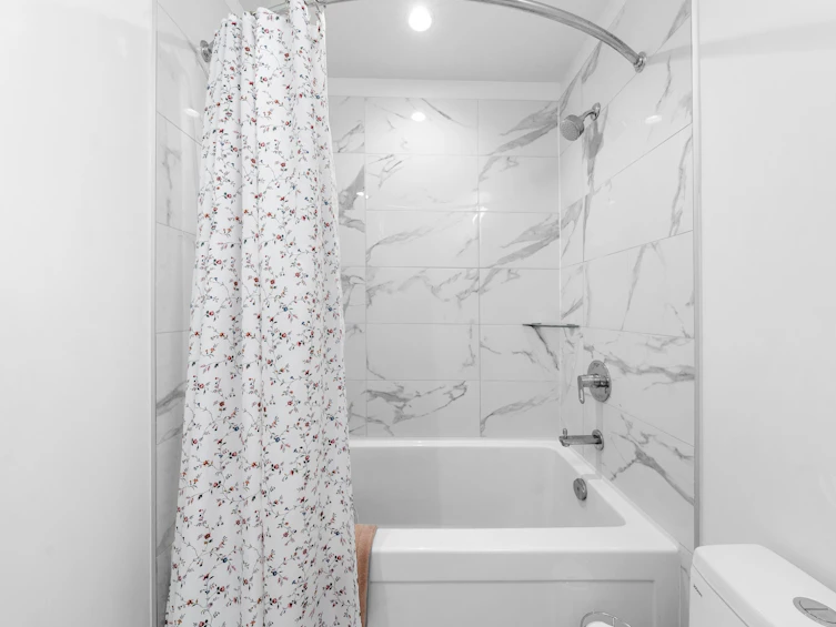 214-108 E 8th Street, North Vancouver, BC, V7L 0H1 - 15
