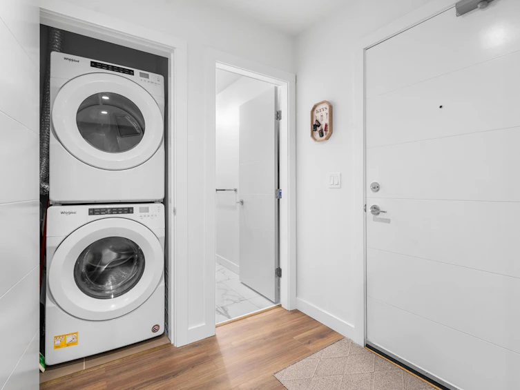 214-108 E 8th Street, North Vancouver, BC, V7L 0H1 - 18