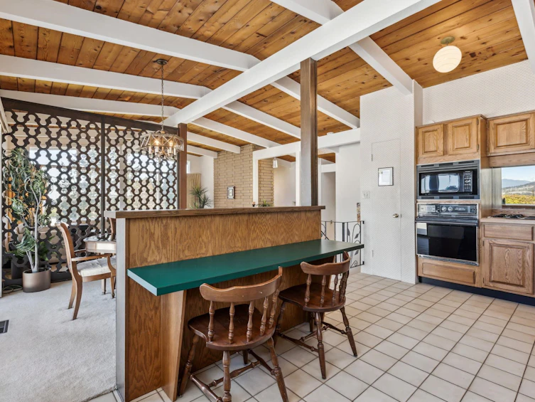 3090 Lazy A Street, Coquitlam, BC, V3C 3N9 - 10