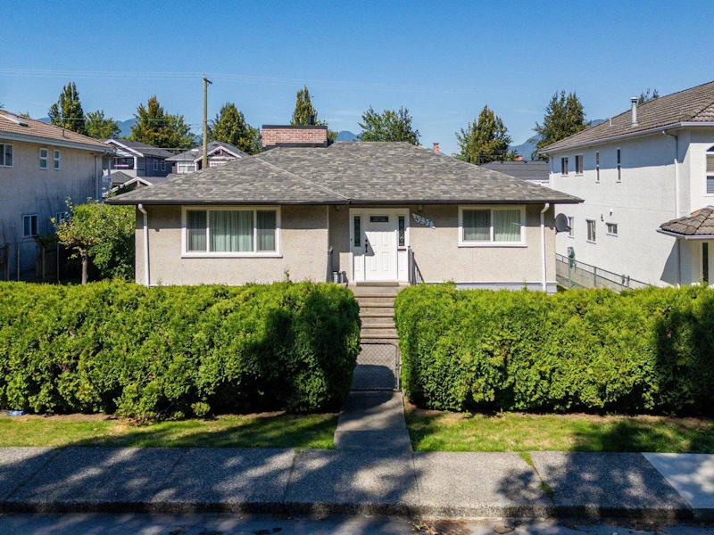 4237 Albert Street, Burnaby BC