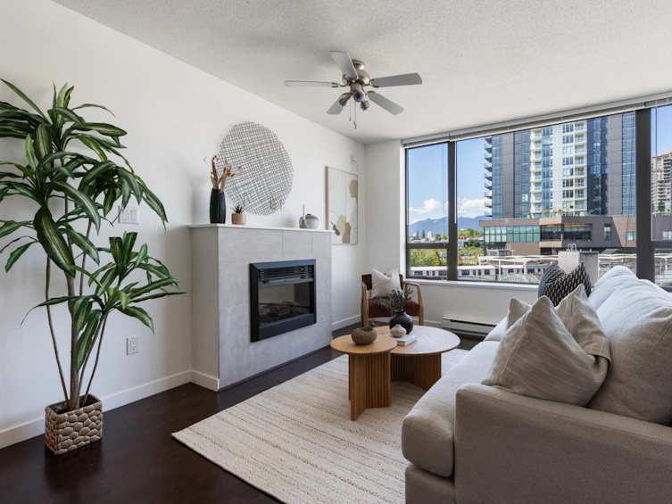 703-4118 Dawson Street, Burnaby, BC, V5C 0A3 - 2