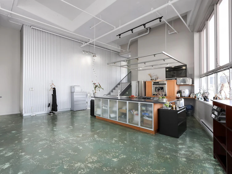 15 Gore Avenue, Vancouver, BC, V6A 2Y8 - 7